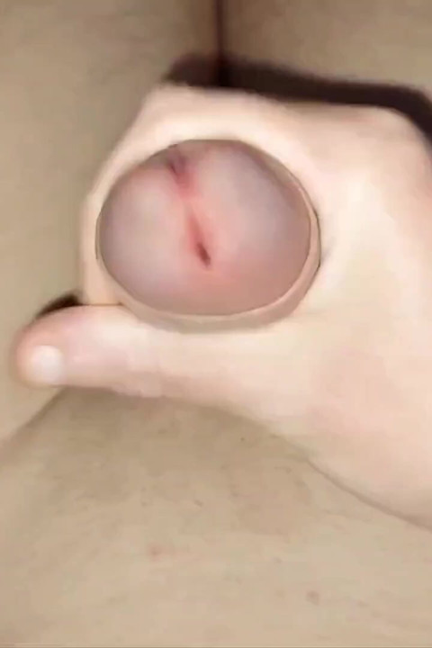Jovem se masturbando e geme alto, pau explode. Closeup ejaculação - Xstepmommyx