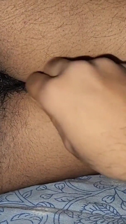 Desi Aunty sharing bed when Husband is not at home Hairy Pussy Fucking | Clip 1