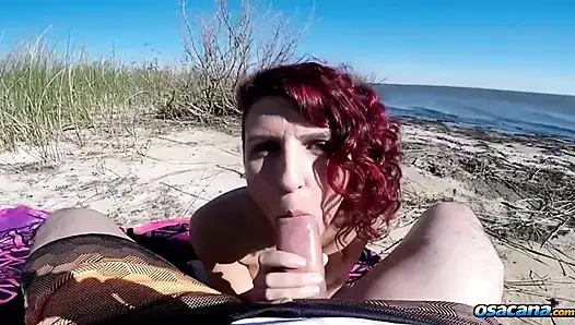 Fucking hot with the naughty girl on the beach in public