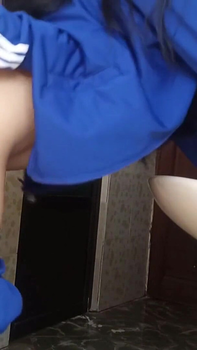 Epic moment from "Students in full rapidin in the school bathroom"