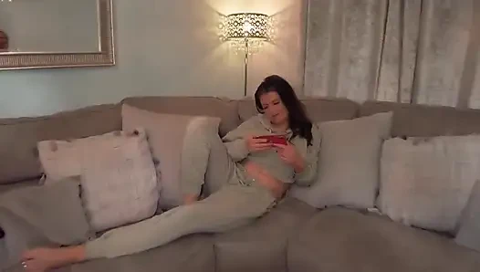 Лесбийское развлечение с моей мачехой