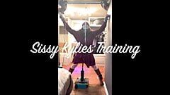Sissy Kylies - treinamento anal - parte 2