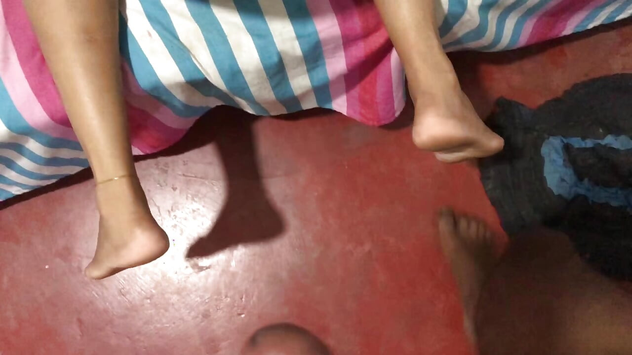 Desi wife romantic fucking with cum