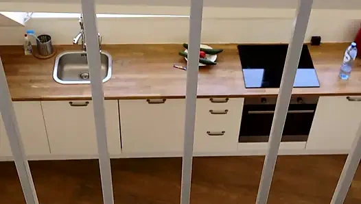 Turis hot rambut merah lagi asik ngentot kontol sampai matanya menerang keenakan