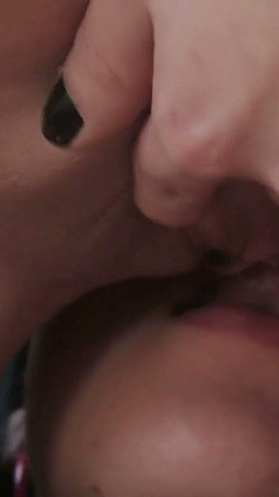 Lina And Linda Meet Each Other To Have Sex In The Evening | Clip 3