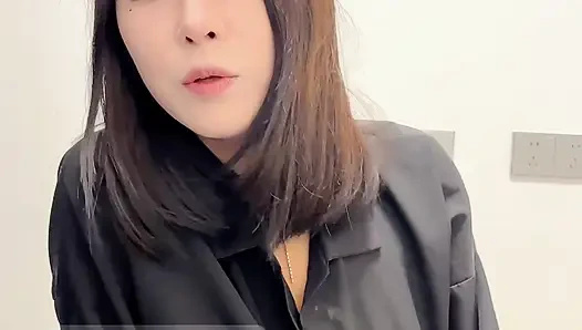 Pria dan wanita budak seks: catatan budak seks abadi, pertemuan jilid satu dan kebangkitan