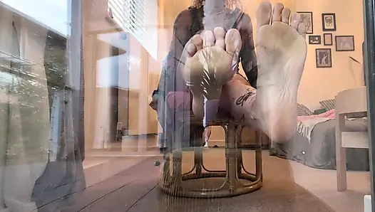 Pov - cewek dengan kaki jenjang raksasa lagi nginjak dan dientot habis-habisan - pov