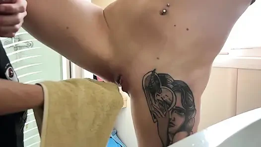 BENI YEMEDEN ÖNCE TıRAŞ ETTI