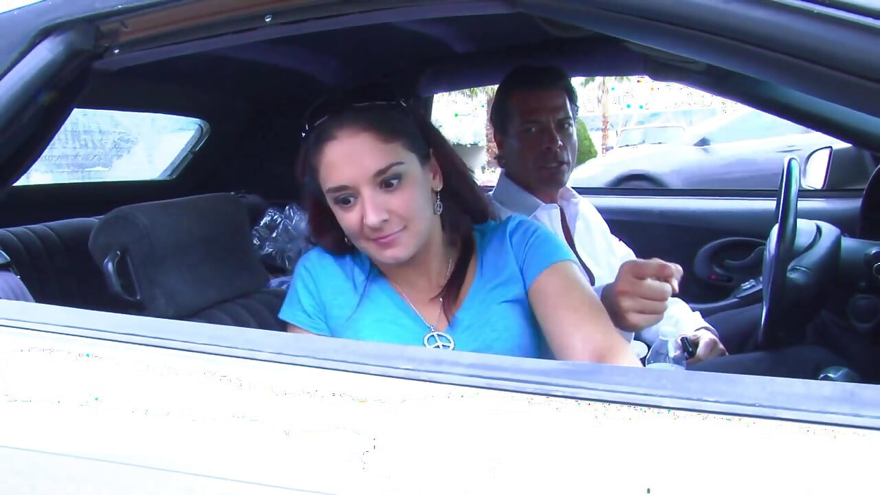 Sheena wants to suck a mature big cock