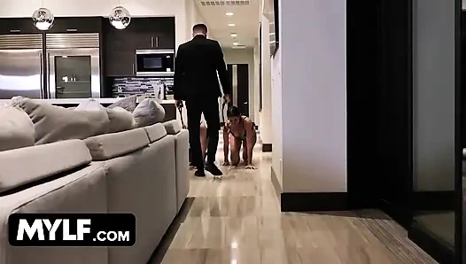 Ketika milf ingin menjadi pelacur peliharaanmu - serena avery sofie marie