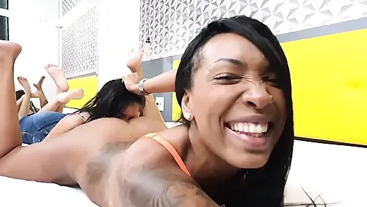 Persuading innocent girls with interracial kissing and hard asslicking