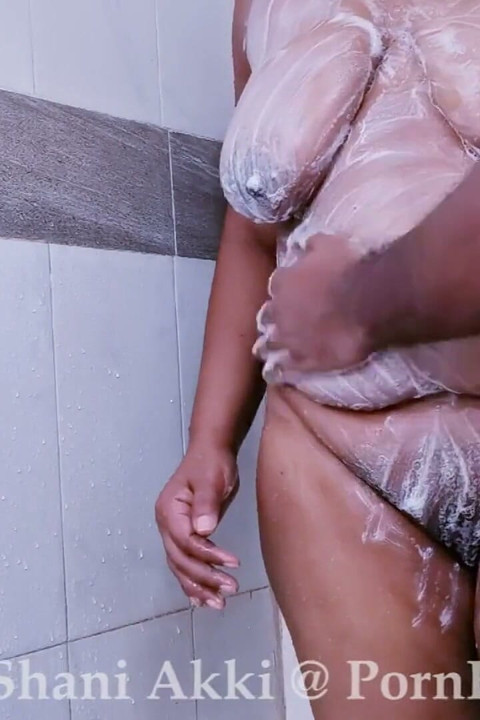 Mature Stepaunty Having a Bath with Her Lover in the Bathroom Soapy Fun Stand up Fuck with Loud Moaning