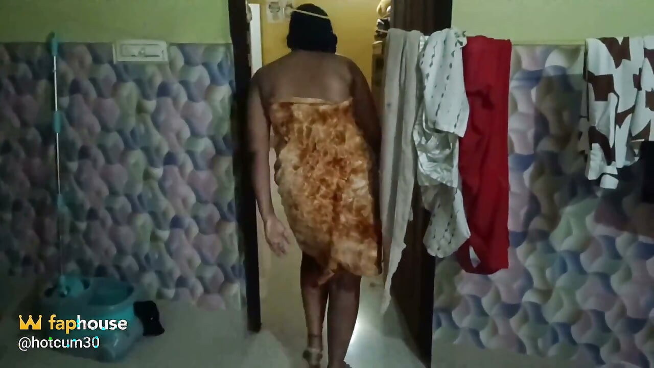 Две нищие трахнули хозяина, часть 3