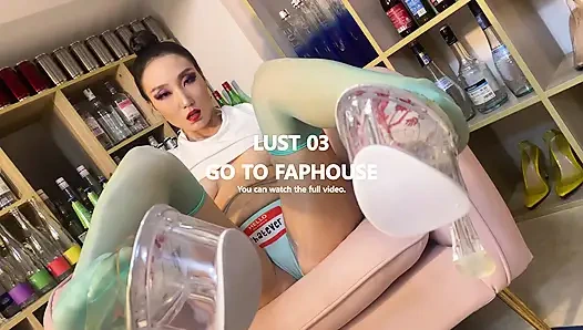 Lust 03 — Любит заниматься спортом в чулках