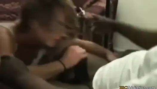 Büyük zenci yarağı bağımlılığı -% 100 amatör ve ev yapımı porno videoları. Orta yaşlı seksi kadınlar büyük zenci yarağı bağımlısı ve ırklararası sikişiyor.