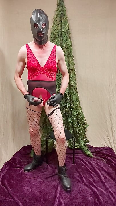 Randy Male Pulls His Hard Penis In Stockings