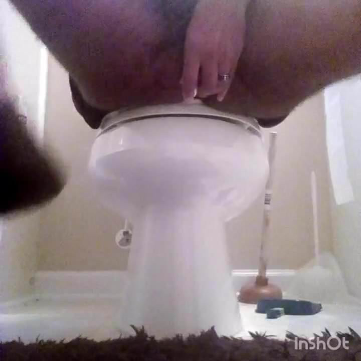 Ass play and jerk session in the bathroom