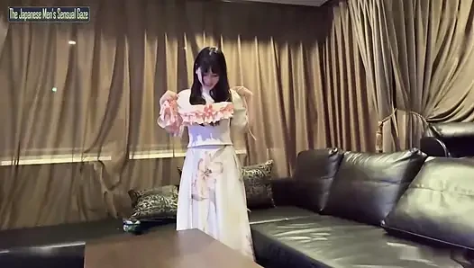 Pure Image Shattered - a Popular Idol’s Sensitivity Revealed in an Intimate Creampie Encounter