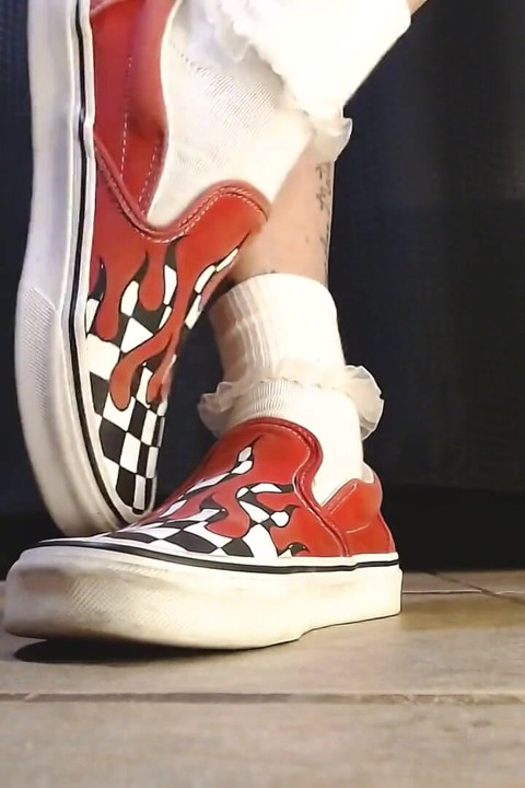 Babado meias brancas vans flame sneakers shoeplay