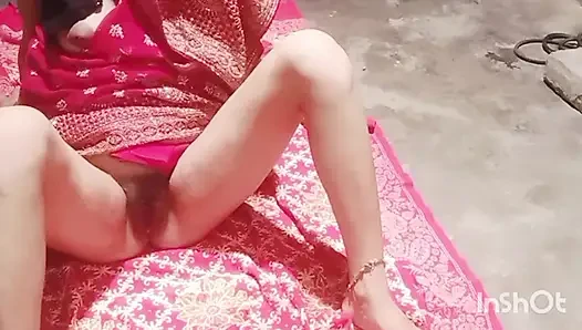 Mere pass ek hi Sadi hai, desi bhabhi ko pela