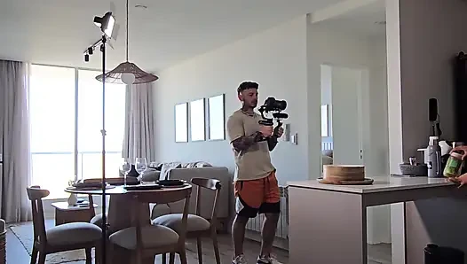 Perde arkası erkek arkadaşımla seks. Gerçek ve ev yapımı.