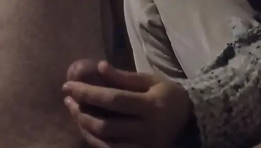 Дрочка На Диване До Спермы От Горячей Азиатской Богини Дрочит В Видео От Первого Лица