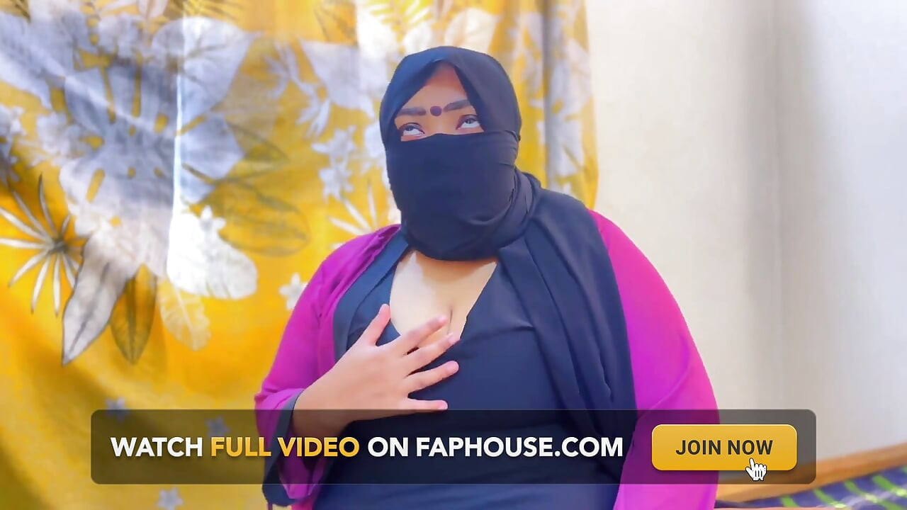 Máy bay bà già Ả Rập Iran thủ dâm nóng bỏng trong phòng khách sạn và chàng trai khách sạn nhìn thấy cô ấy và anh ấy bắt đầu sục cu
