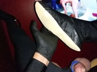 Zentai și papuci de balet în tachinări de cinematografie porno
