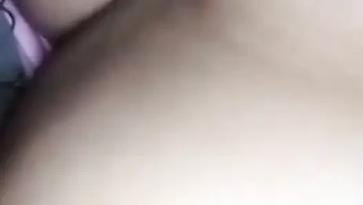 Pakistanlı üniversiteli kız erkek arkadaşıyla büyük göğüslerini arayan viral seksi video sızdırıldı