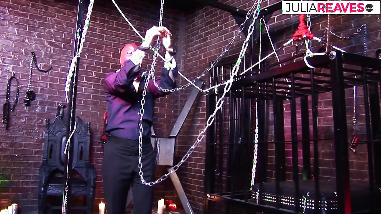 Bitch gets holes stretched after a hard fuck by two huge cocks