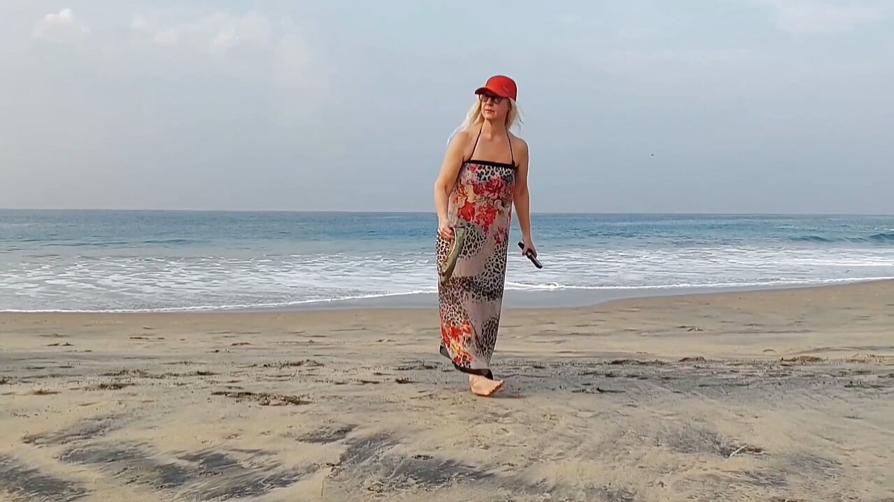 Mature Blonde Wife Enjoys Sex in Stockings