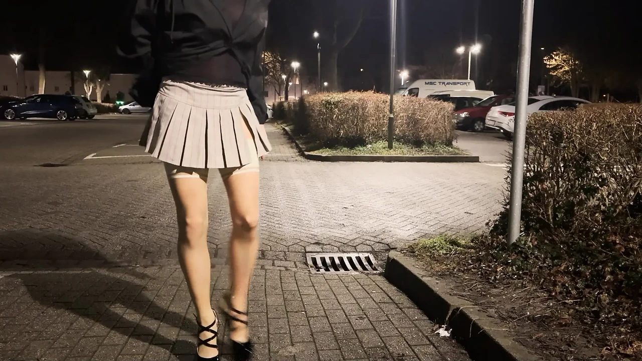 I’m walking around outside in my transparent latex tights with higheels and supermini