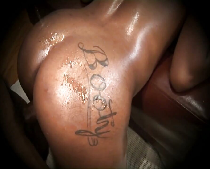 Beautiful Black Girl Fucked by Big Black Cock and Cumshot in Pussy
