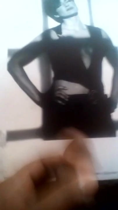 Cum   tribute   for   mariska    hargitay