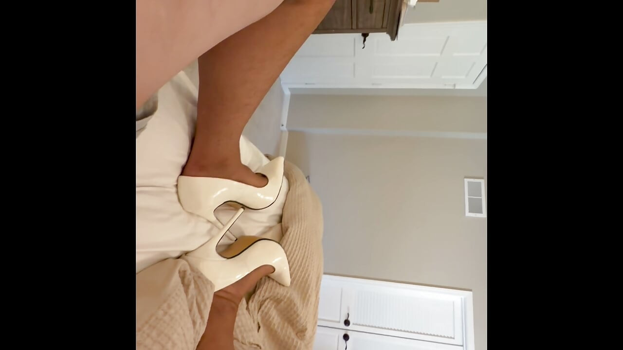 Nylons Cum Sleeve