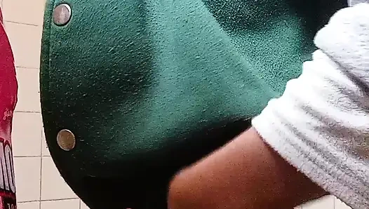 Housemaid fuck her self while she is cleaning