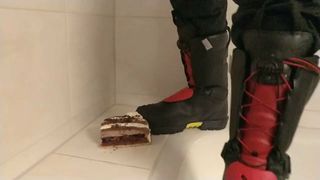 Haix Fire Hero 2, bottes de pompier, écraser le gâteau