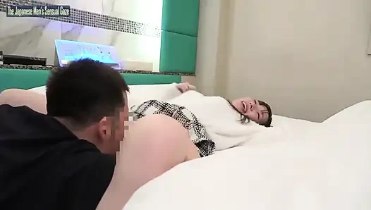 Heiress berkulit adil 145cm, kebohongan yang tenang berubah menjadi malam rahasia di depan kamera.