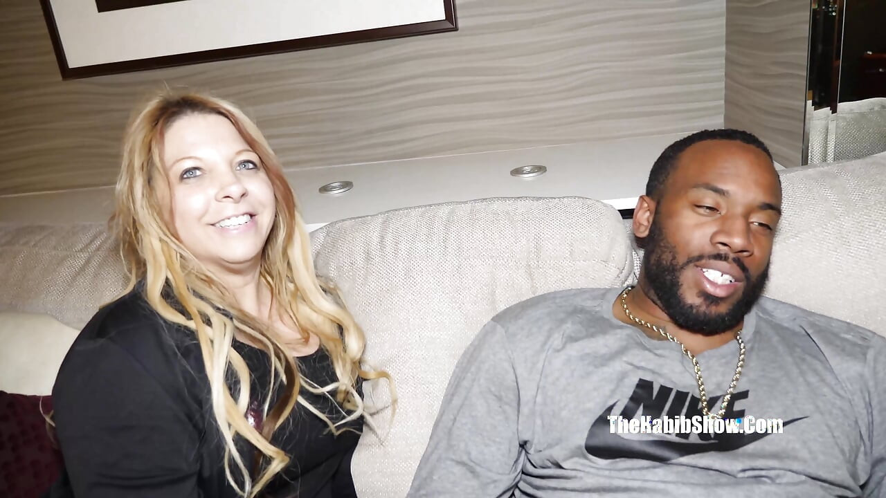 Volles video, BBC jovan jordan fickt die sexy MILF-blondine stub arielle