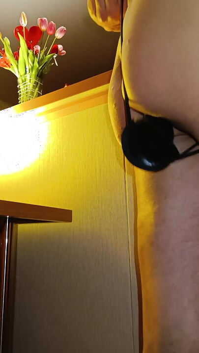 Evening fun with a butt plug