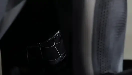 Spiderman tobrut indo si gadis colmekin lagi asik pakai botol perawatan kulit