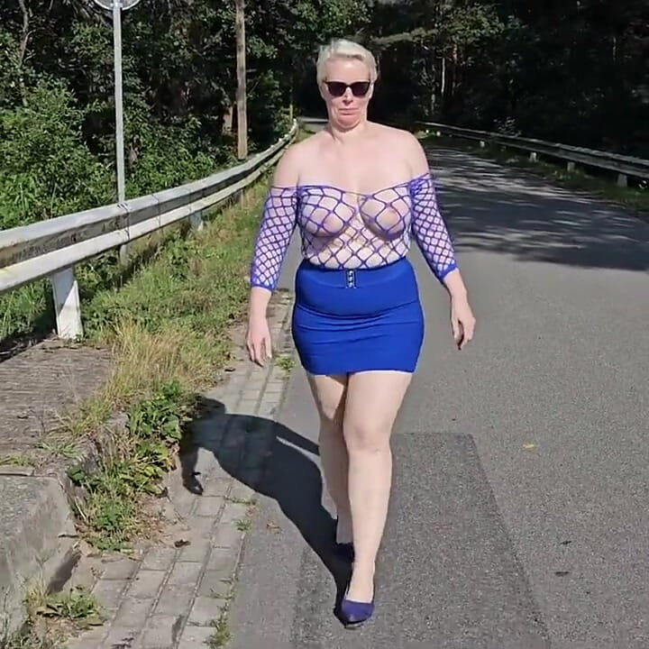 Auf Der Brücke Die Möpse Gezeigt