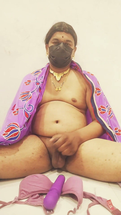 Dipali shemale enjoy wife sex toy and bra and saree hot sexx videos | Clip 1