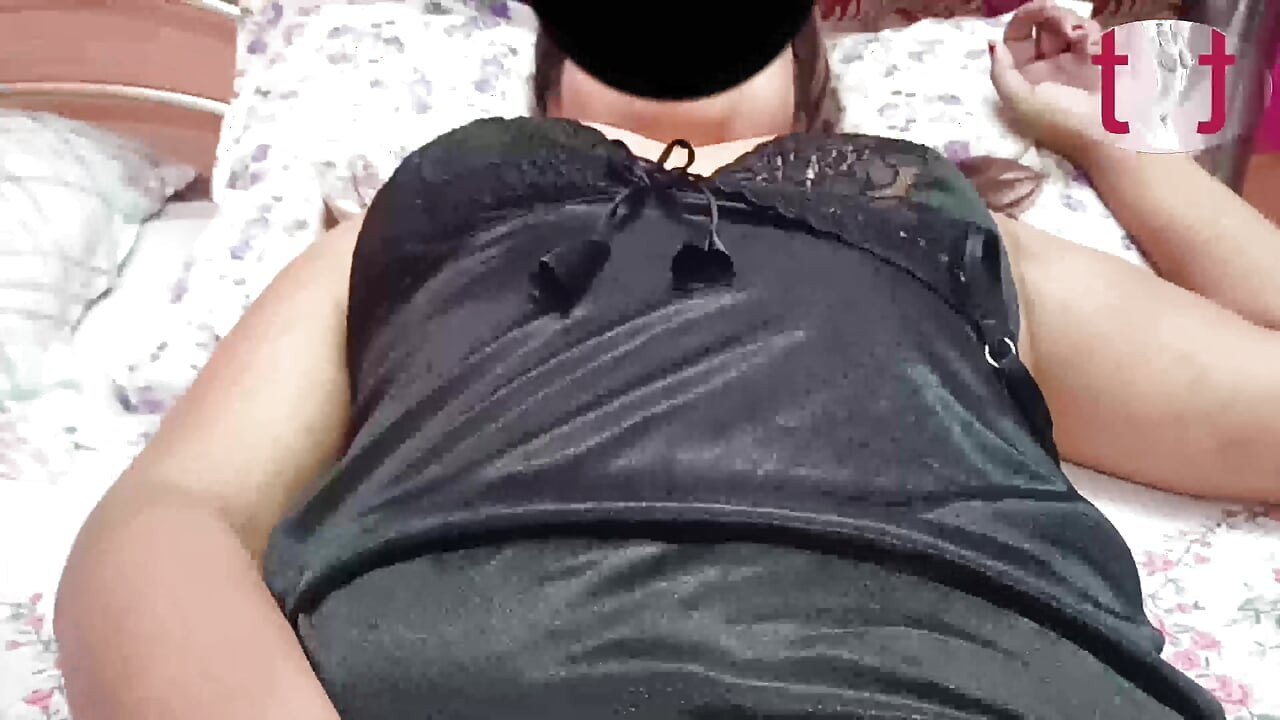 Poise luminoso: una celebrazione visiva del movimento - Una trans solitaria