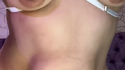 Sinnliche Rothaarige mit einer wilden Seite