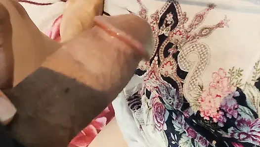 Kakak Ipar India Yang Imut Lagi Asik Nyepong Kontol Gorimam