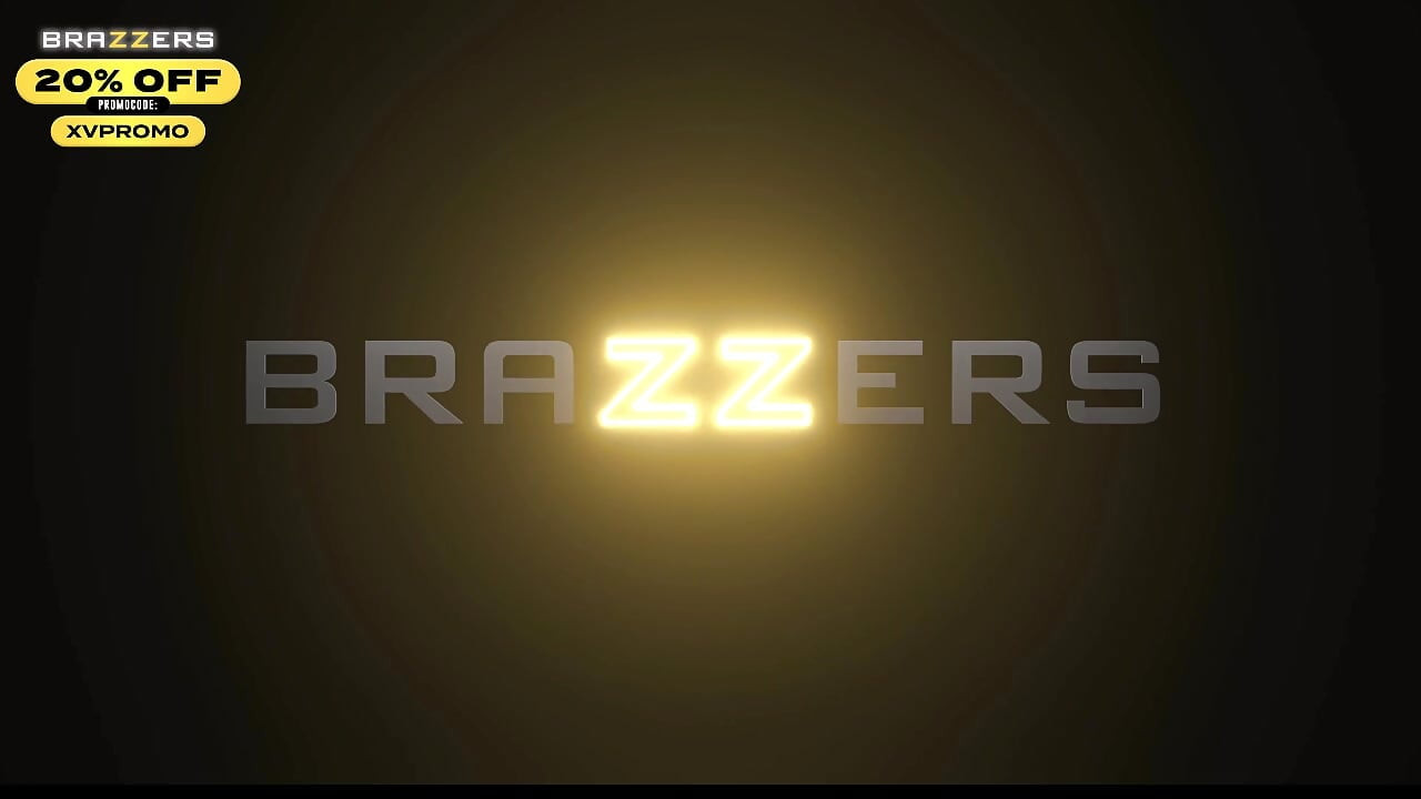 ปาร์ตี้ลับๆ ลับๆ หี Scarlit เรื่องอื้อฉาว Brazzers