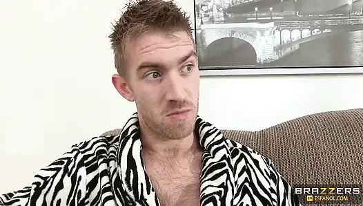 Brazzers - danny d mencuri ariana marie si teman sekamarnya yang lagi disumbat sama kontol besar dan dicrot di muka