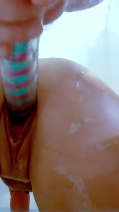 Mature spanish brunette dildo playing and hard fucking | Clip 2