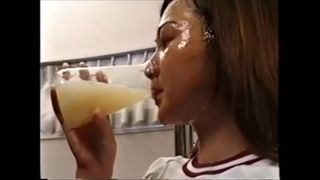 Пьющая сперму Mina Shirogane